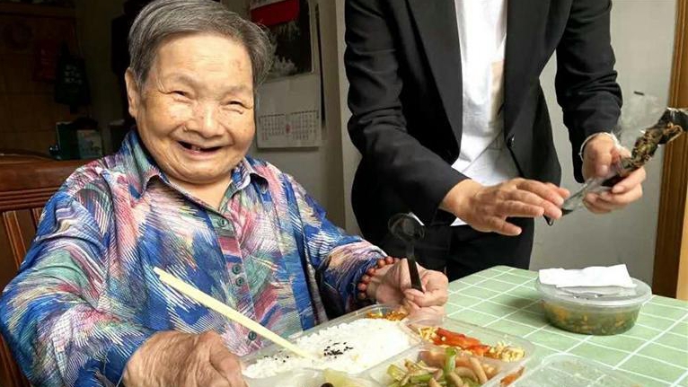 乐祥智慧养老托起幸福晚年 兰州市推进“互联网+”居家养老建设