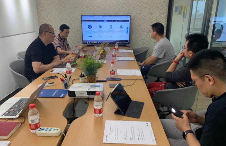 汇量科技(01860.HK)创始人段威莅临乐祥(图2) 汇量科技(01860.HK)创始人段威莅临乐祥(图2)