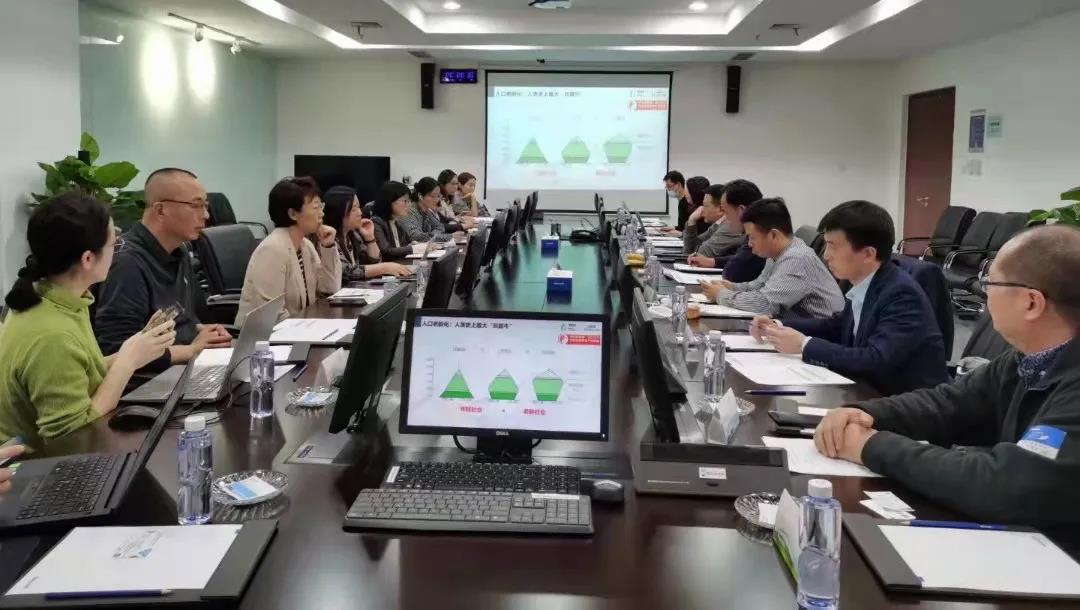 乐祥赵锴出席中关村“消除数字鸿沟,推动智能技术适老化” 主题座谈会(图2) 乐祥赵锴出席中关村“消除数字鸿沟,推动智能技术适老化” 主题座谈会(图2)