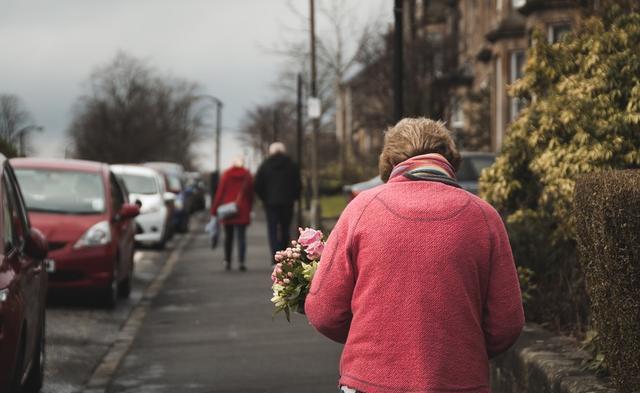 如果是你,你会跟儿女住一起养老吗?(图4) 如果是你,你会跟儿女住一起养老吗?(图4)