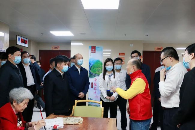 国家民政部李纪恒部长一行莅临福州市国德老年康养中心视察(图7) 国家民政部李纪恒部长一行莅临福州市国德老年康养中心视察(图7)
