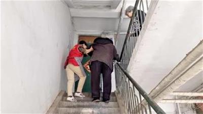 乐祥智慧养老飞入寻常百姓家!青岛市北有137处居家养老服务站(图2) 乐祥智慧养老飞入寻常百姓家!青岛市北有137处居家养老服务站(图2)