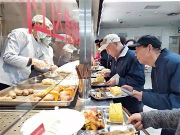 乐祥智慧养老飞入寻常百姓家!青岛市北有137处居家养老服务站(图1) 乐祥智慧养老飞入寻常百姓家!青岛市北有137处居家养老服务站(图1)